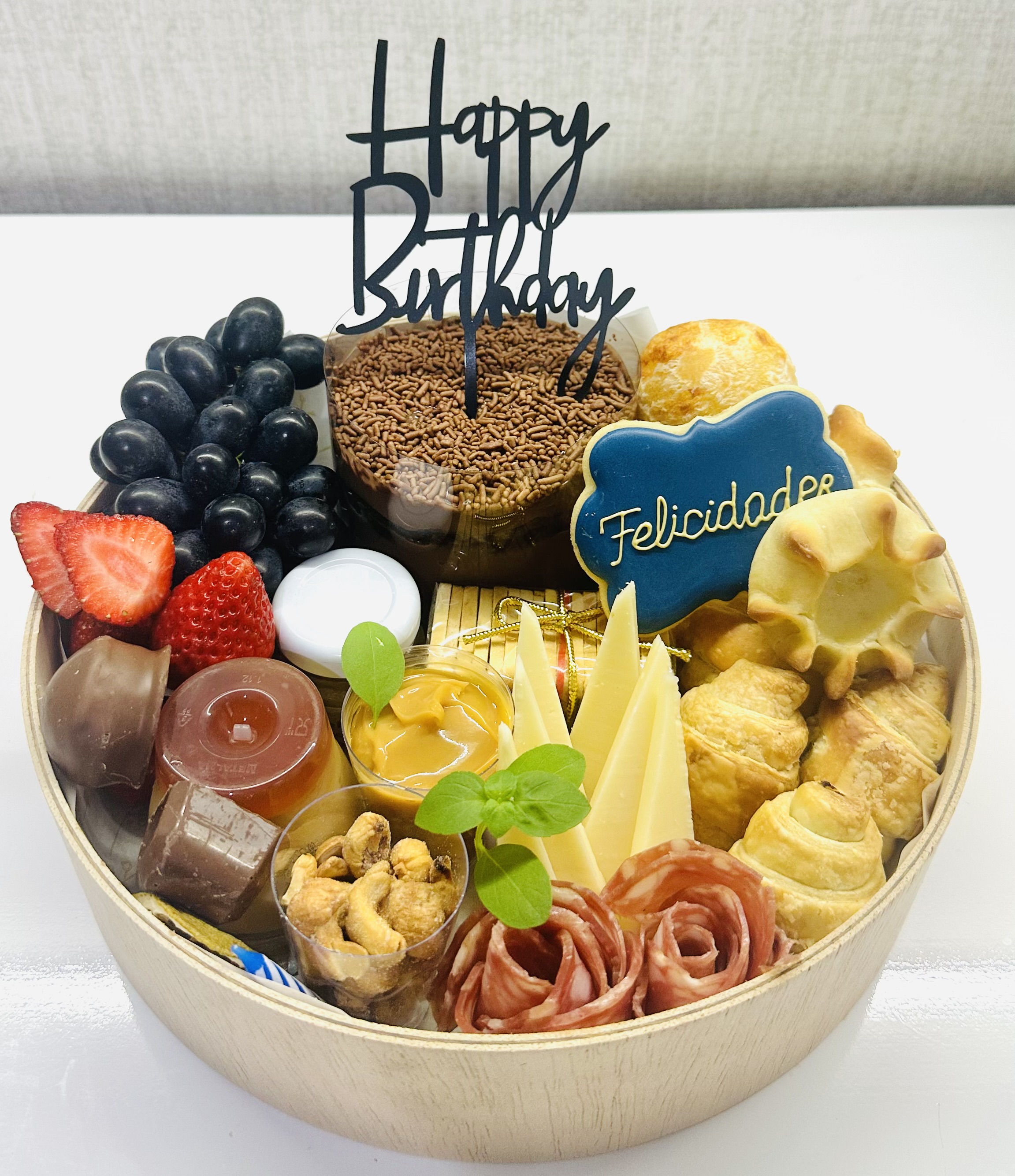 Cesta Happy Birthday  - detalhe